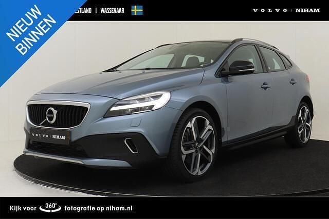 Blauw Gebruikt 2018 Volvo V40 CC Stationwagen | € 23.890 (Iets duurder) - Afbeelding 1/4