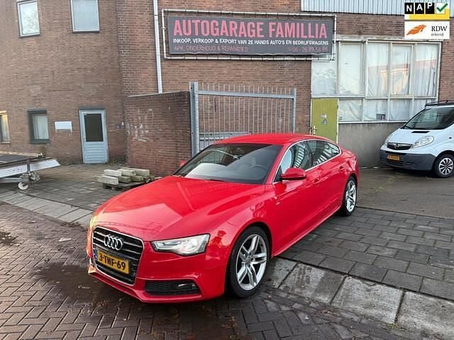 Rood Gebruikt 2014 Audi A5 Sportback S-Line Hatchback | € 8.950 (Goede deal) - Afbeelding 1/4
