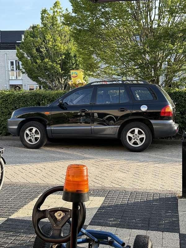 Zwart Gebruikt 2002 Hyundai Santa Fe SUV | € 2.450 - Afbeelding 1/4