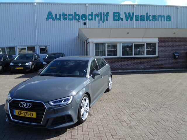 Grijs Gebruikt 2019 Audi A3 Sportback S-Line Hatchback | € 19.850 (Eerlijke prijs) - Afbeelding 1/4