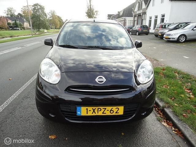 Paars Gebruikt 2012 Nissan Micra Visia Hatchback | € 2.950 (Super prijs) - Afbeelding 1/4