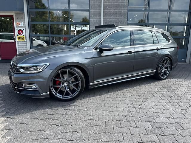 Grijs Gebruikt 2016 VW Passat Highline Stationwagen | € 22.850 (Eerlijke prijs) - Afbeelding 1/4