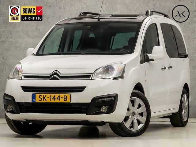 Wit Occasion 2017 Citroën Berlingo XTR MPV | € 8.945 (Goede deal) - Afbeelding 1/4