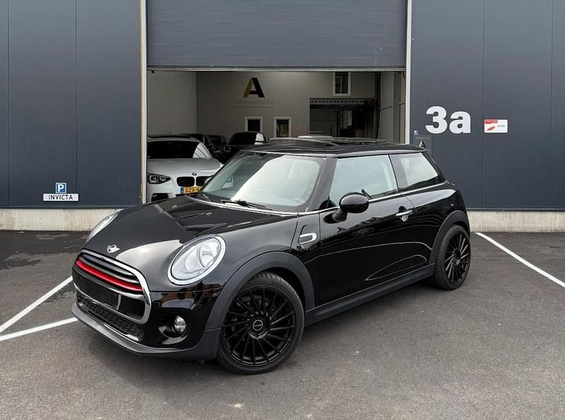 Zwart Gebruikt 2016 Mini ONE Hatchback | € 9.995 (Eerlijke prijs) - Afbeelding 1/4