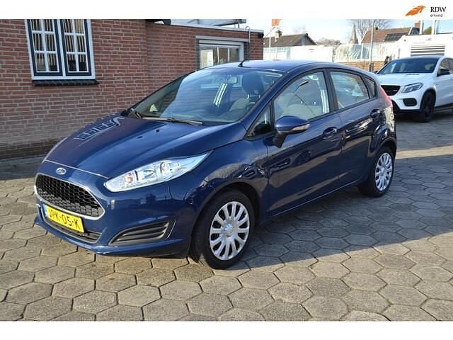 Blauw Gebruikt 2016 Ford Fiesta Titanium Hatchback | € 6.250 (Super prijs) - Afbeelding 1/4