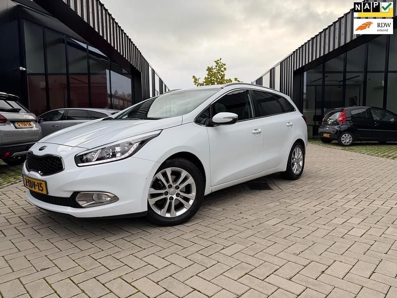 Wit Gebruikt 2014 Kia Ceed Stationwagen | € 8.950 (Iets duurder) - Afbeelding 1/4