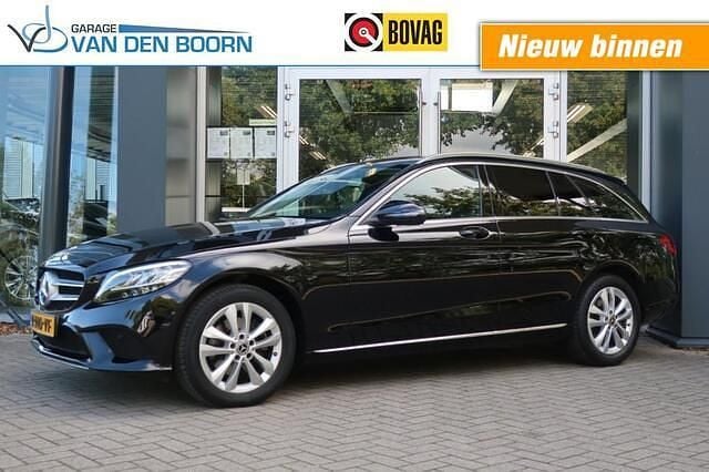 Zwart Gebruikt 2018 Mercedes C200 Stationwagen | € 24.950 (Eerlijke prijs) - Afbeelding 1/4
