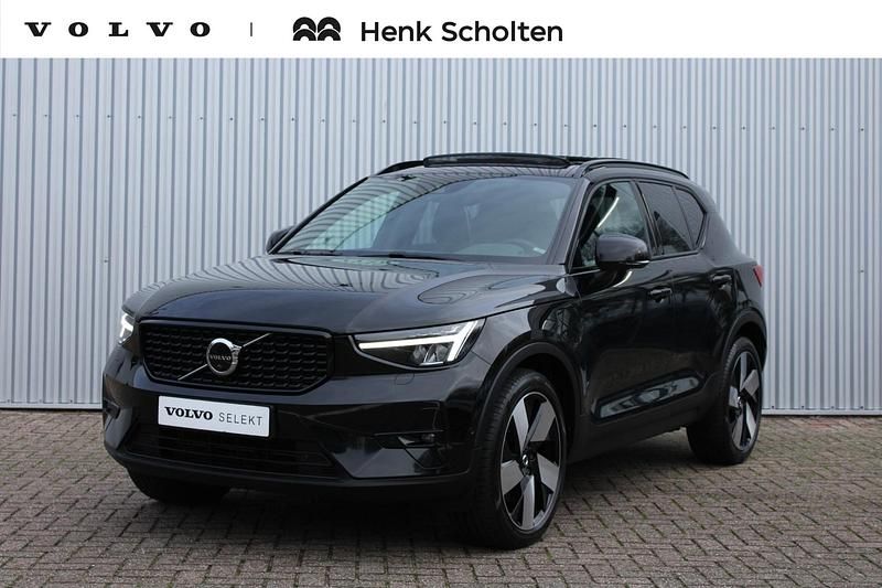 Zwart Gebruikt 2022 Volvo XC40 R-Design SUV | € 42.950 - Afbeelding 1/4