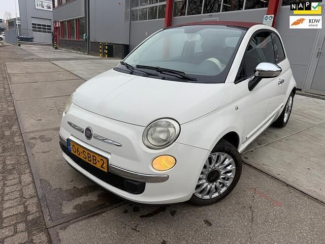 Wit Occasion 2011 Fiat 500C Lounge Cabriolet | € 3.750 (Eerlijke prijs) - Afbeelding 1/4