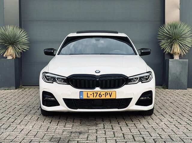 Occasion BMW 330 Executive 291 PK (214 kW) 2020 Wit Sedan