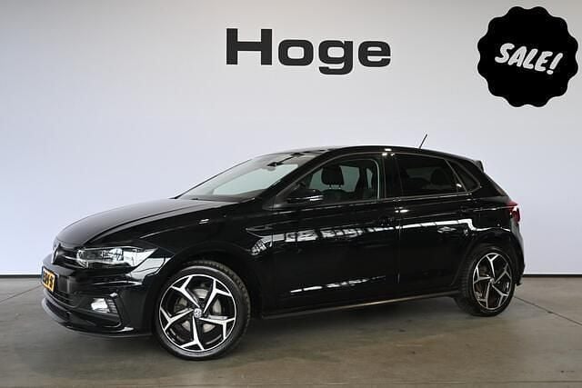 Zwart Gebruikt 2020 VW Polo Highline Hatchback | € 19.940 (Iets duurder) - Afbeelding 1/4