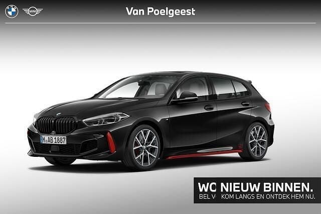 Saphirschwarz metallic (zwart metallic) Gebruikt 2021 BMW 128 Executive Hatchback | € 34.995 (Eerlijke prijs) - Afbeelding 1/3