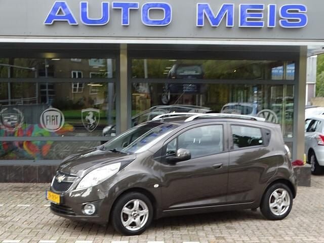 Bruin Gebruikt 2012 Chevrolet Spark LT Hatchback | € 2.895 (Eerlijke prijs) - Afbeelding 1/4