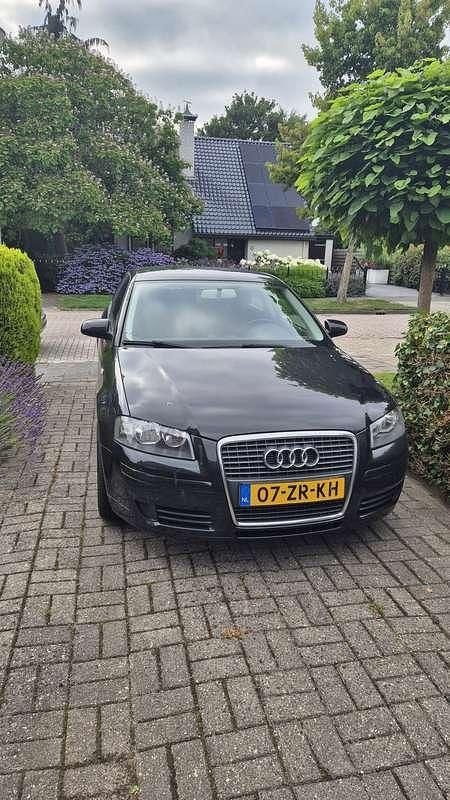 Zwart Gebruikt 2008 Audi A3 Business Hatchback | € 3.200 (Eerlijke prijs) - Afbeelding 1/4