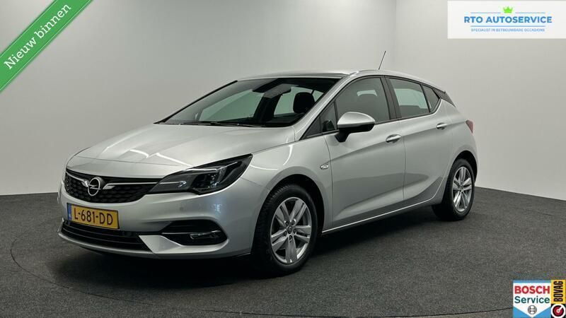 Grijs Gebruikt 2021 Opel Astra Edition Hatchback | € 13.000 (Eerlijke prijs) - Afbeelding 1/4