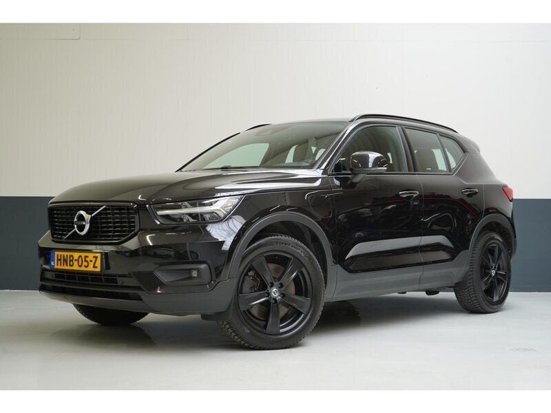 Zwart Gebruikt 2021 Volvo XC40 R-Design SUV | € 22.995 (Goede deal) - Afbeelding 1/4