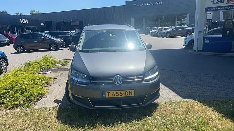 Occasion VW Sharan Exclusive 150 PK (110 kW) 2023 Grijs MPV