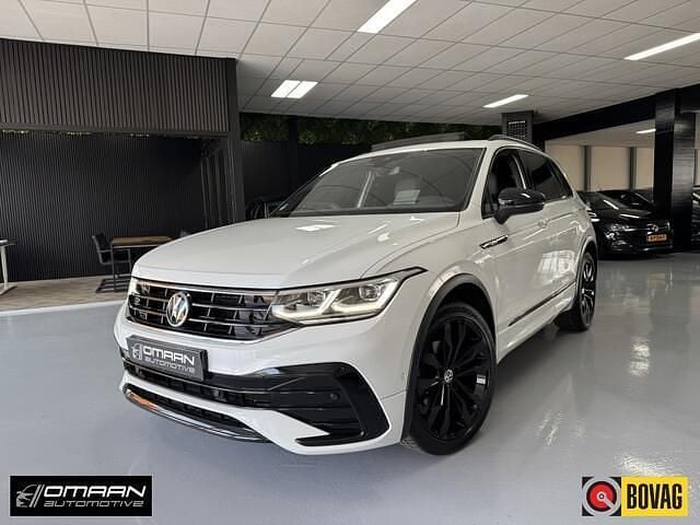 Wit (metallic) Occasion 2021 VW Tiguan R-line SUV | € 34.990 (Eerlijke prijs) - Afbeelding 1/4
