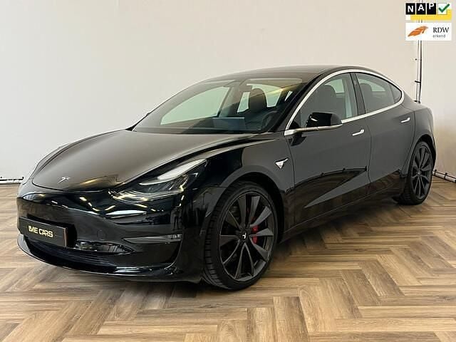 Zwart Gebruikt 2019 Tesla Model 3 Performance Sedan | € 23.944 (Goede deal) - Afbeelding 1/4