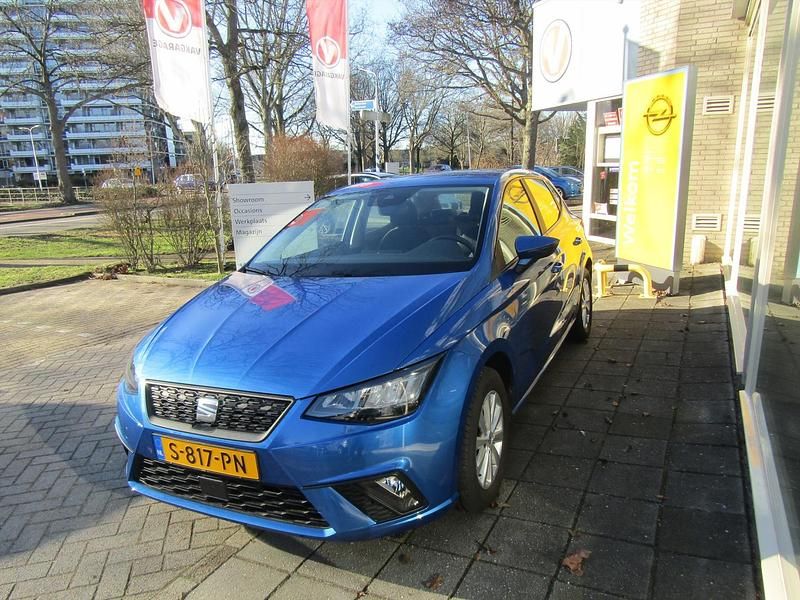 Occasion Seat Ibiza Style 95 PK (69 kW) 2022 Blauw Hatchback