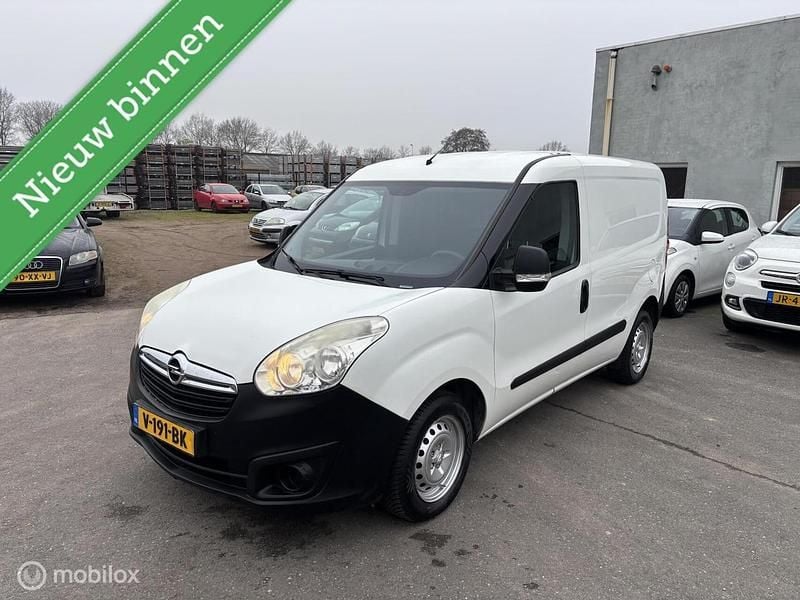 Overige Occasion 2016 Opel Combo Selection Sedan | € 2.950 (Super prijs) - Afbeelding 1/4
