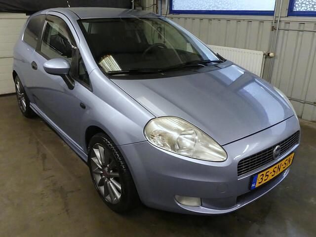 Occasion Fiat Grande Punto 65 PK (47 kW) 2006 Blauw Hatchback
