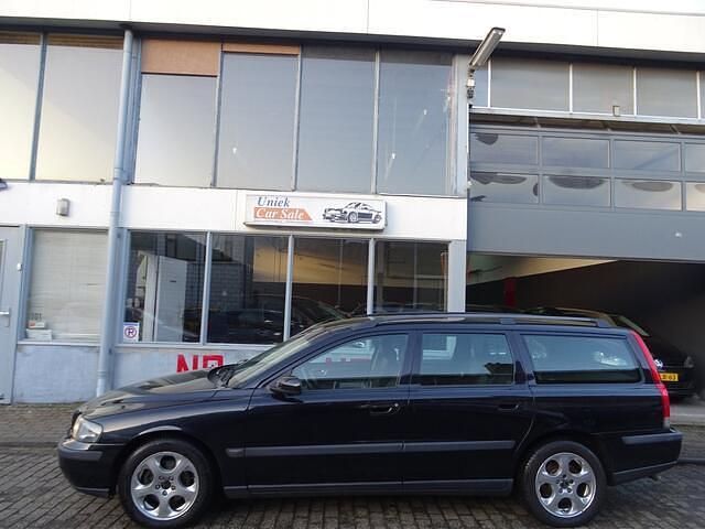 Occasion Volvo V70 Comfort 170 PK (125 kW) 2004 Zwart Stationwagen
