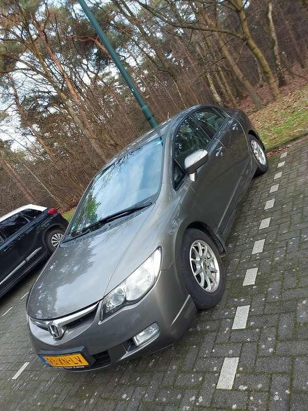 Brons Gebruikt 2007 Honda Civic Sedan | € 2.500 (Eerlijke prijs) - Afbeelding 1/1