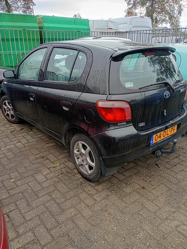 Gebruikt 1999 Toyota Yaris Sol | € 1.350 (Eerlijke prijs) - Afbeelding 1/4