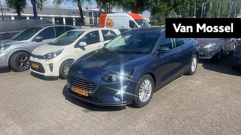 Blauw Gebruikt 2019 Ford Focus Business Edition Stationwagen | € 13.495 (Goede deal) - Afbeelding 1/4