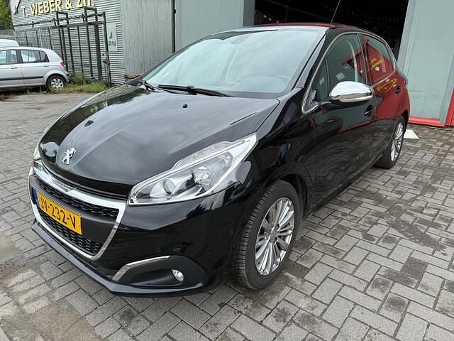 Zwart Gebruikt 2016 Peugeot 208 Premium Hatchback | € 7.499 (Eerlijke prijs) - Afbeelding 1/4