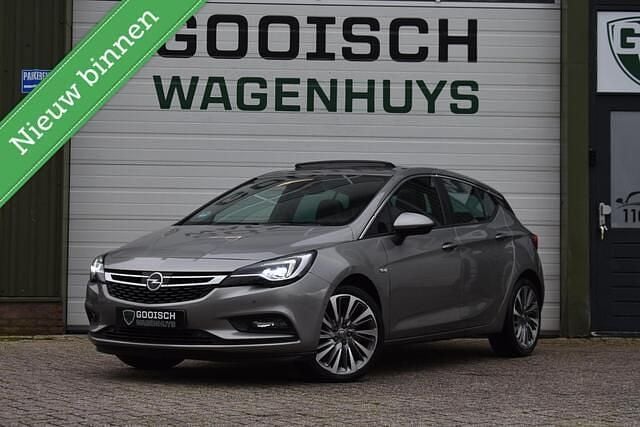 Grijs Gebruikt 2018 Opel Astra Innovation Hatchback | € 12.890 (Goede deal) - Afbeelding 1/4
