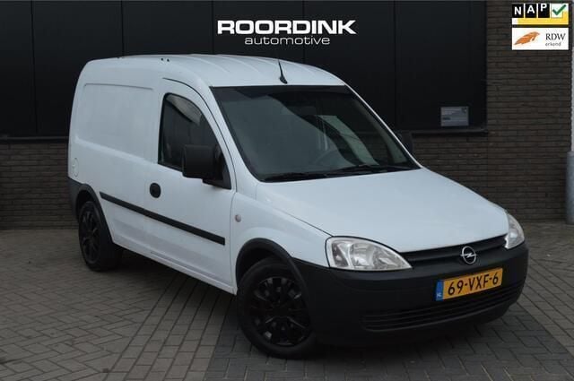 Wit Gebruikt 2008 Opel Combo MPV | € 1.499 (Eerlijke prijs) - Afbeelding 1/3