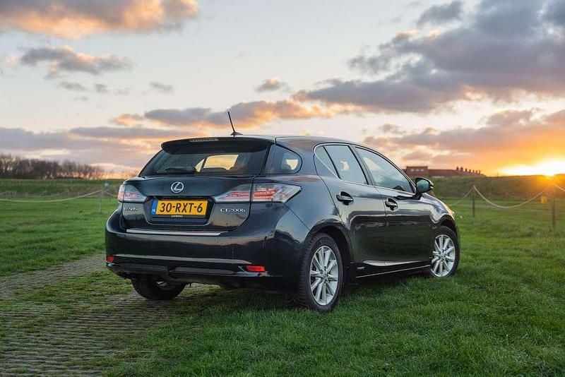 Occasion Lexus CT200h 99 PK (72 kW) 2011 Hatchback