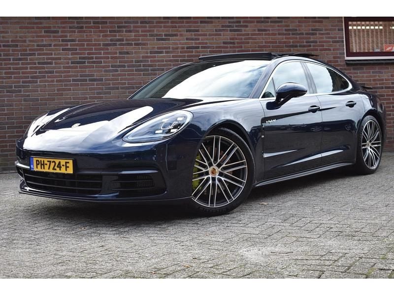 Blauw Gebruikt 2017 Porsche Panamera Sedan | € 50.949 (Goede deal) - Afbeelding 1/4