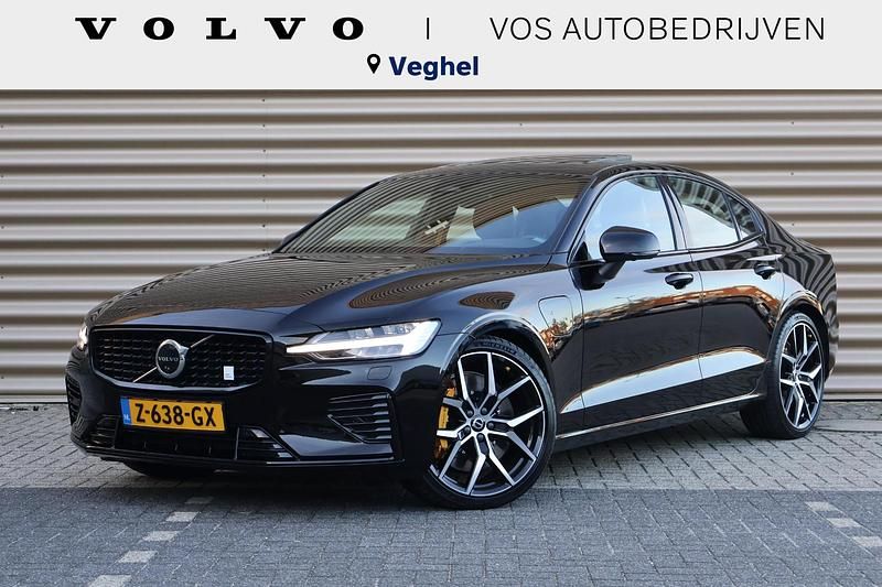 Zwart Gebruikt 2023 Volvo S60 Sedan | € 49.950 - Afbeelding 1/3