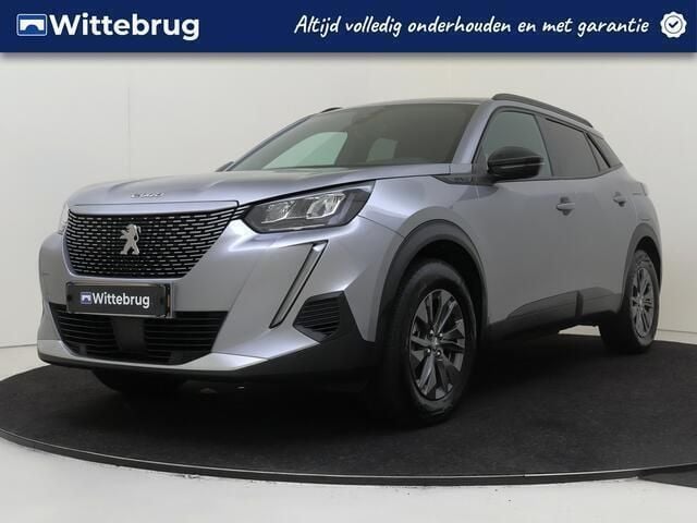 Grijs Gebruikt 2023 Peugeot e-2008 Style SUV | € 20.925 (Goede deal) - Afbeelding 1/3