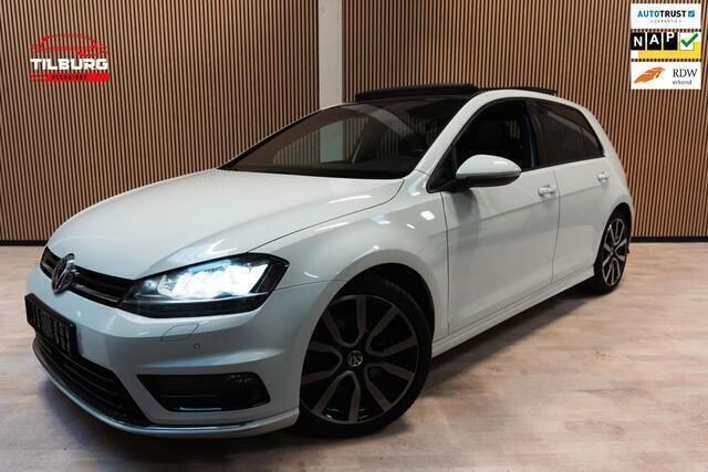 Wit Gebruikt 2016 VW Golf VII R-line Hatchback | € 14.999 (Iets duurder) - Afbeelding 1/4