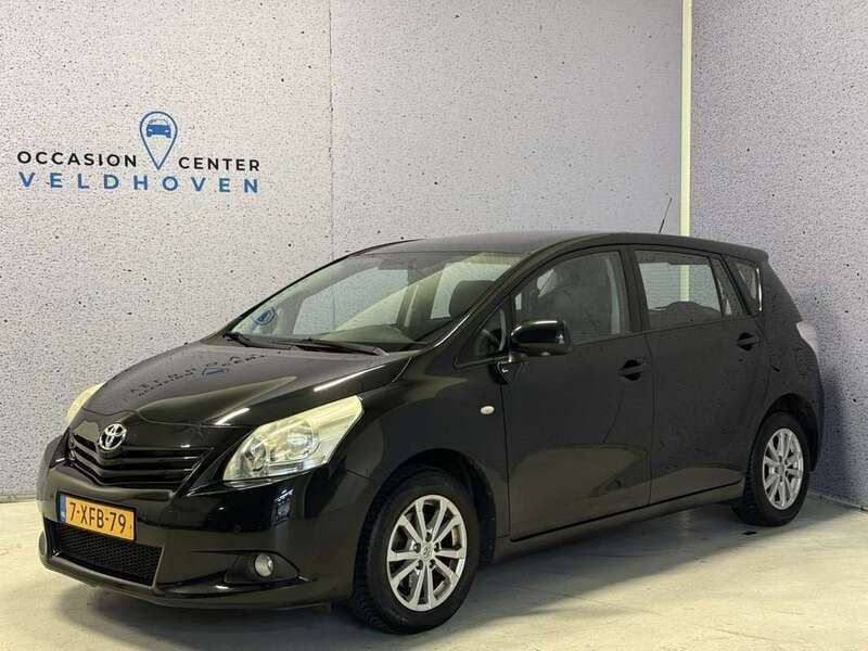 Zwart, metallic lak Gebruikt 2010 Toyota Verso Business Edition MPV | € 5.750 (Goede deal) - Afbeelding 1/4