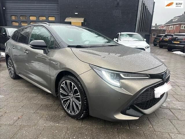 Goud (metallic) Occasion 2019 Toyota Corolla Style Stationwagen | € 17.900 (Eerlijke prijs) - Afbeelding 1/4