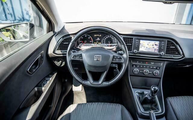 Occasion Seat Leon FR-Line 105 PK (77 kW) 2015 Zwart Hatchback