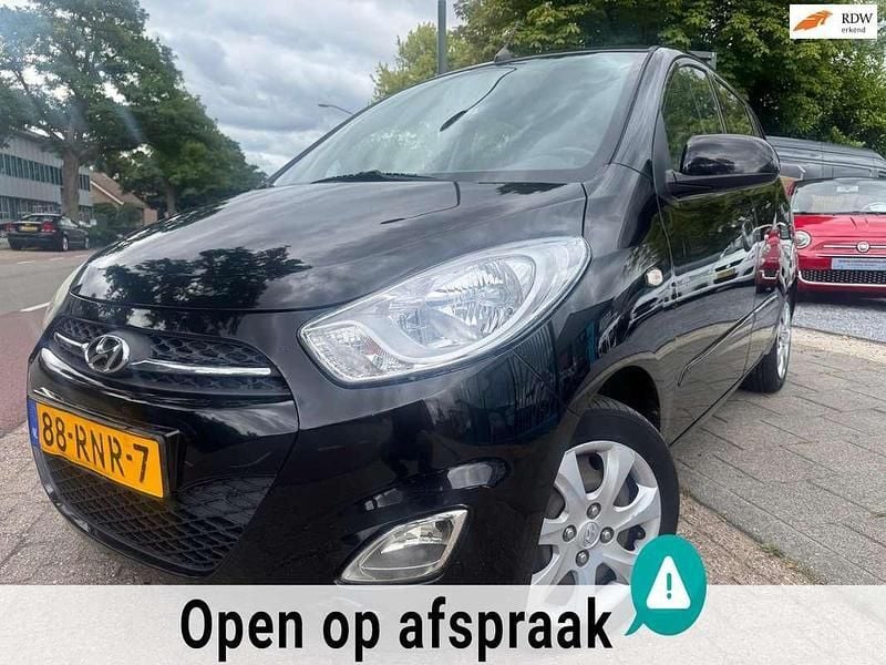 Zwart Gebruikt 2011 Hyundai i10 Hatchback | € 1.995 (Goede deal) - Afbeelding 1/4