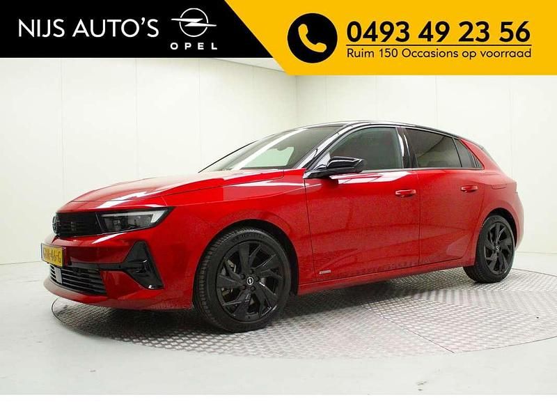 Rood, metallic lak Gebruikt 2024 Opel Astra Stationwagen | € 32.500 (Eerlijke prijs) - Afbeelding 1/4