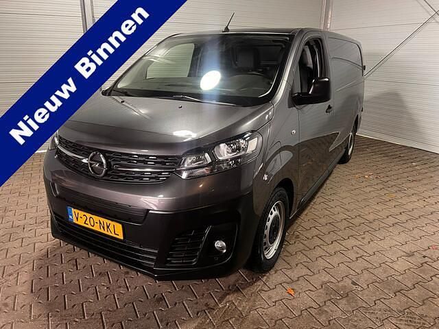 Grijs (metallic) Occasion 2021 Opel Vivaro-e Combi Edition Van | € 22.950 (Duur) - Afbeelding 1/4