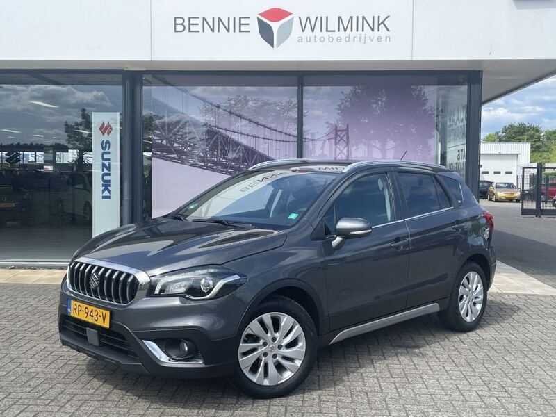 Grijs Gebruikt 2018 Suzuki SX4 S-Cross Exclusive SUV | € 14.950 (Eerlijke prijs) - Afbeelding 1/4
