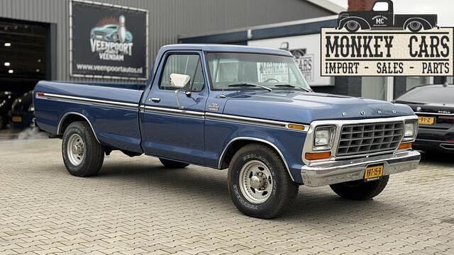 Blauw Gebruikt 1979 Ford V8 Van | € 21.900 - Afbeelding 1/4