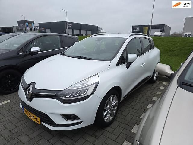 Wit Gebruikt 2017 Renault Clio GrandTour Intens Stationwagen | € 6.999 (Eerlijke prijs) - Afbeelding 1/2