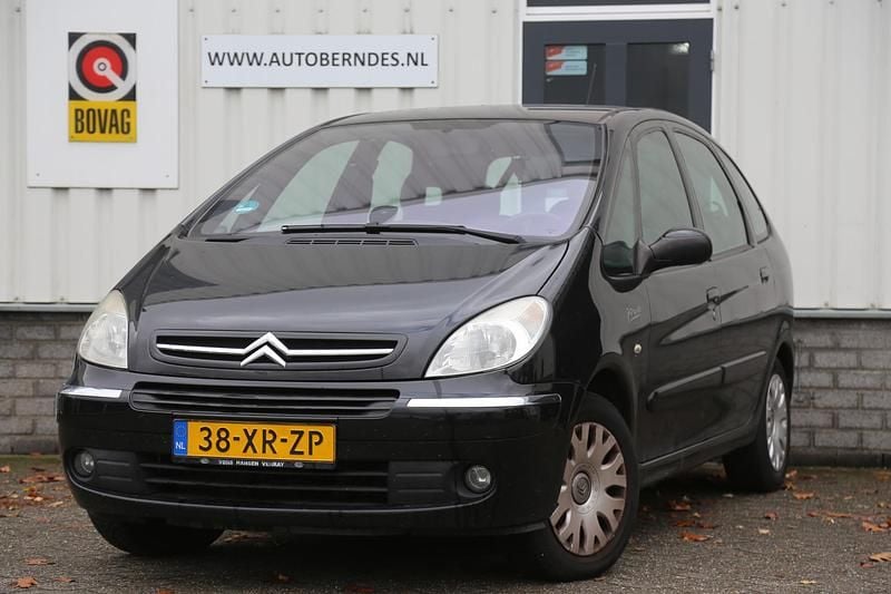 Zwart Gebruikt 2007 Citroën Xsara Picasso MPV | € 1.950 (Eerlijke prijs) - Afbeelding 1/4