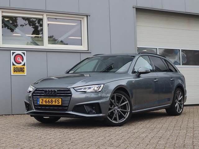 Grijs Gebruikt 2019 Audi A4 S-Line Stationwagen | € 28.950 (Eerlijke prijs) - Afbeelding 1/4
