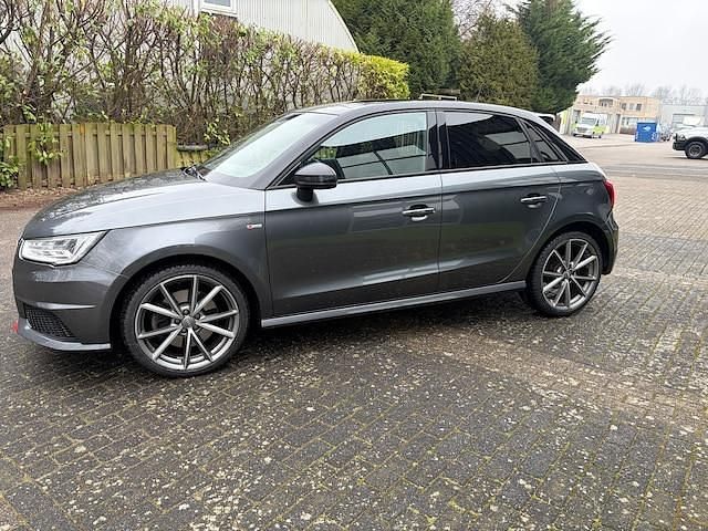 Occasion Audi A1 Sportback Sport 2018 Grijs Hatchback